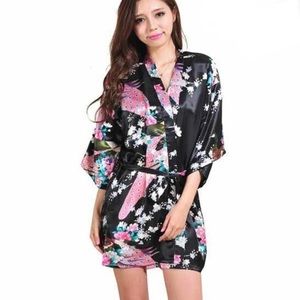 Vintage Sam Well Satin Peacock Kimono Robe Black